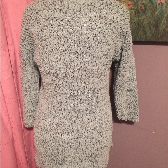 Glittery soft popcorn sweater S (runs large) - Picture 3 of 4